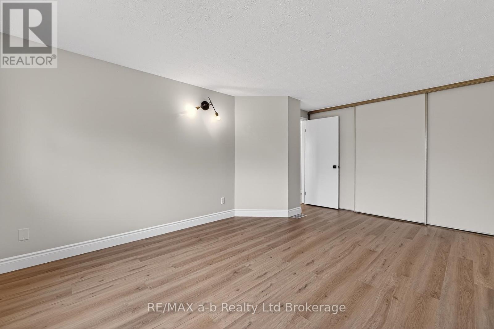 267 Beckett Road, Ingersoll, Ontario  N5C 3X4 - Photo 14 - X13182434