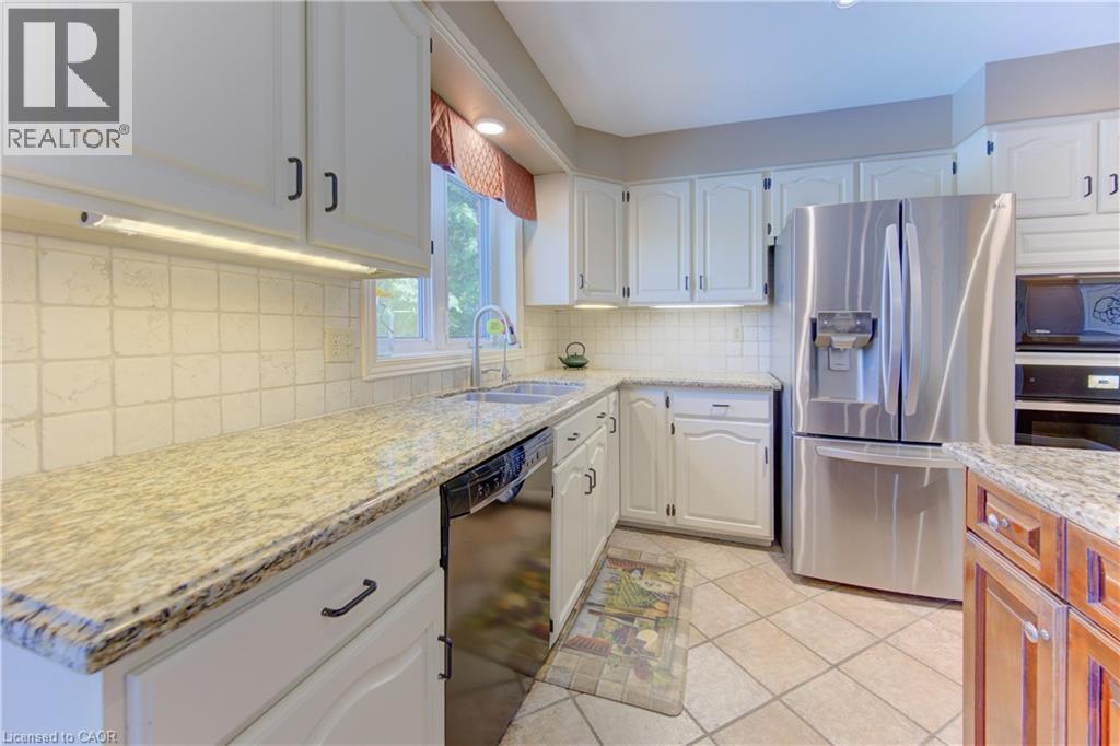 97 Manitoulin Crescent, Kitchener, Ontario  N2A 3H5 - Photo 15 - 40833340