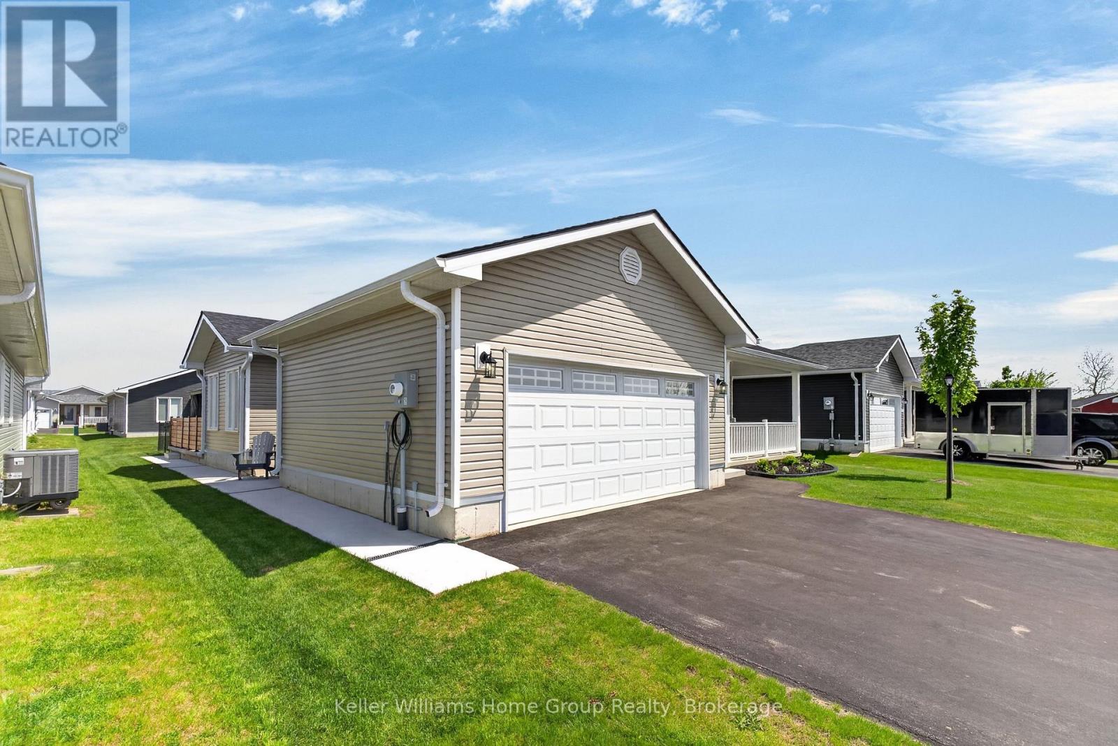 187 Lake Breeze Drive, Ashfield-Colborne-Wawanosh, Ontario  N7A 0C6 - Photo 2 - X13182654