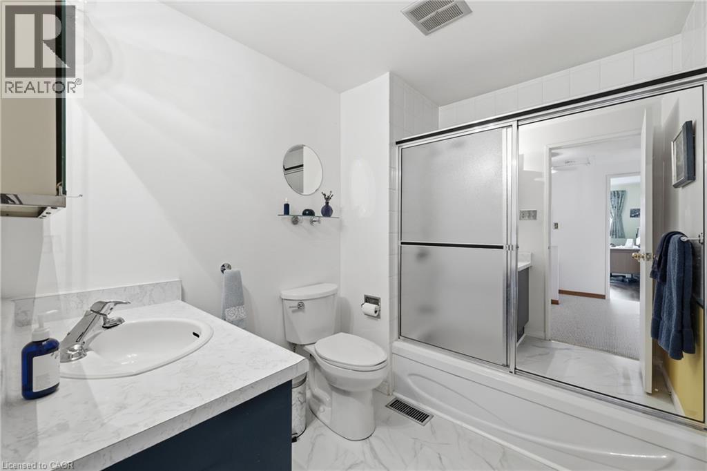 299 Limeridge Ridge W Unit# 21, Hamilton, Ontario  L9C 2V4 - Photo 28 - 40833950