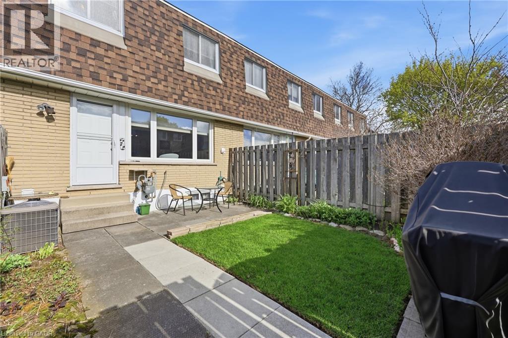 299 Limeridge Ridge W Unit# 21, Hamilton, Ontario  L9C 2V4 - Photo 32 - 40833950