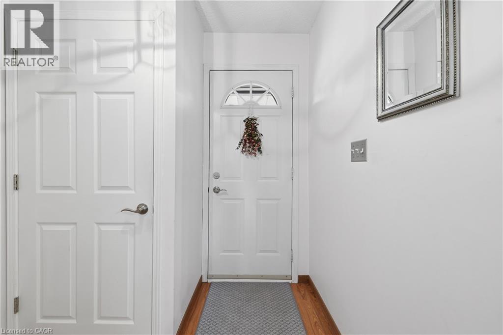 299 Limeridge Ridge W Unit# 21, Hamilton, Ontario  L9C 2V4 - Photo 6 - 40833950