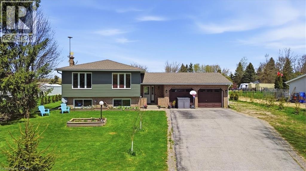 9487 Maas Park Drive, Mount Forest, Ontario  N0G 2L0 - Photo 3 - 40833844