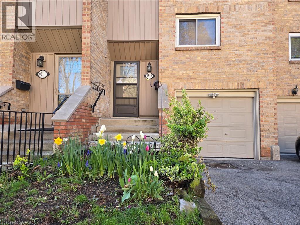 95 Fonthill Road Unit# 2, Hamilton, Ontario  L9C 6T1 - Photo 2 - 40833888