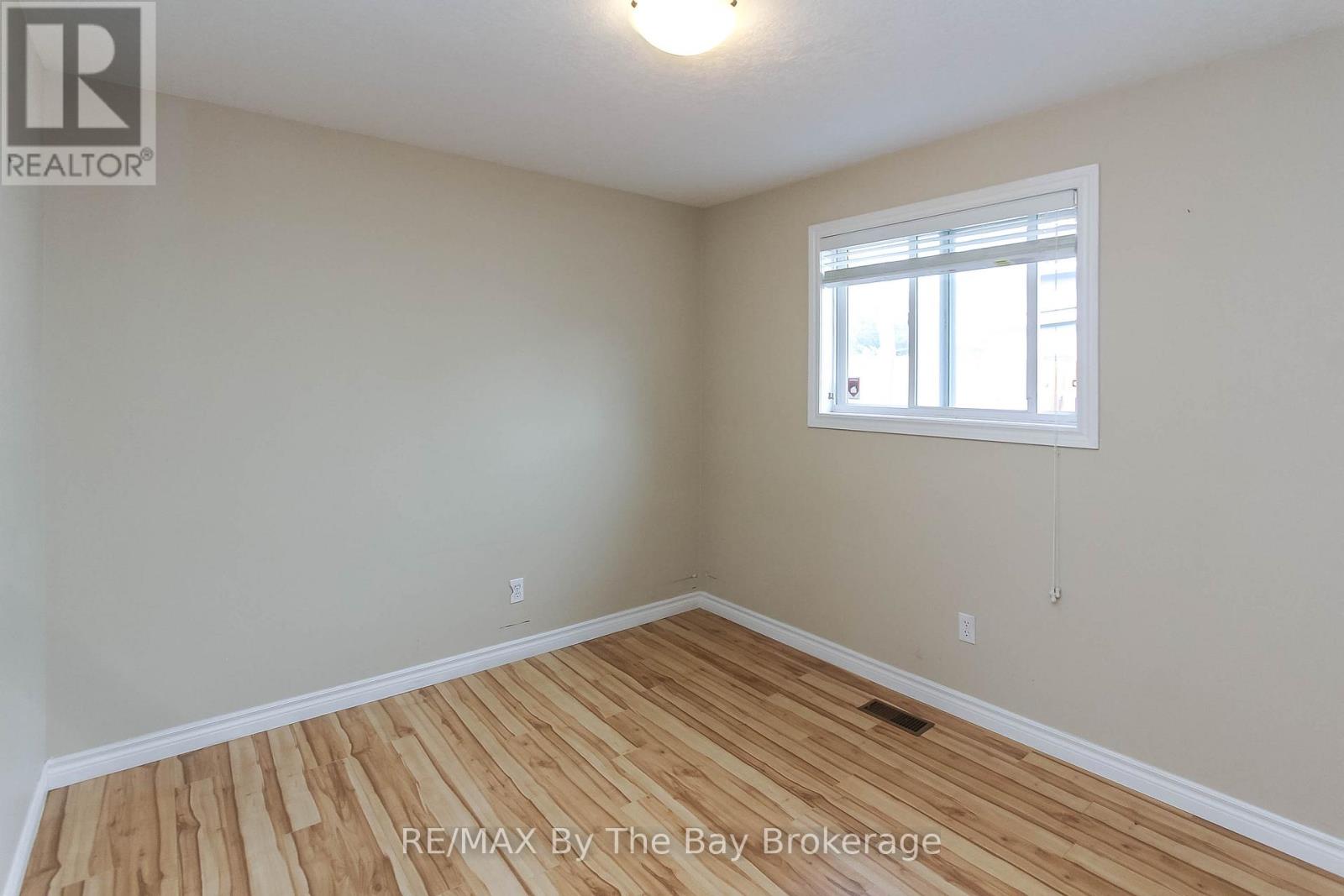 24 Glenwood Drive, Wasaga Beach, Ontario  L9Z 2K5 - Photo 25 - S13186032