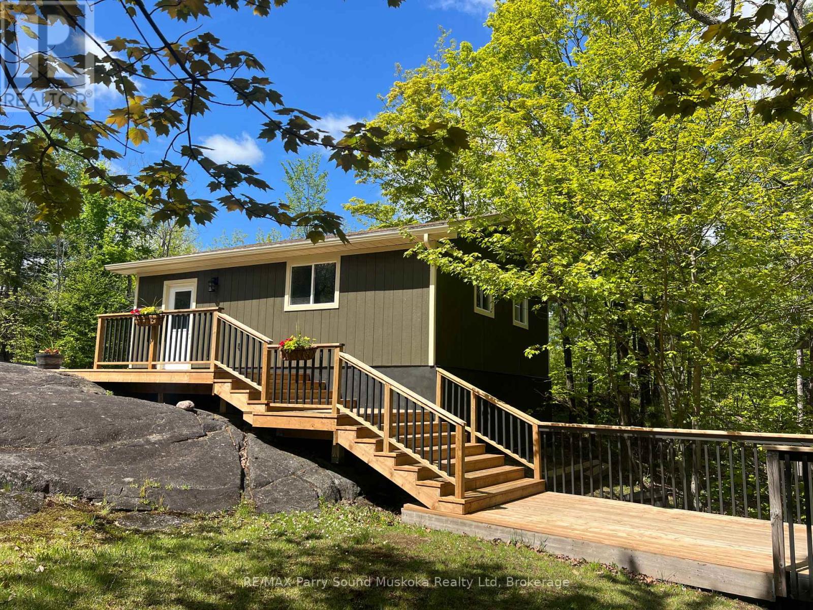 13 Peninsula Shores Road E, Mcdougall, Ontario  P2A 2W7 - Photo 11 - X13185328
