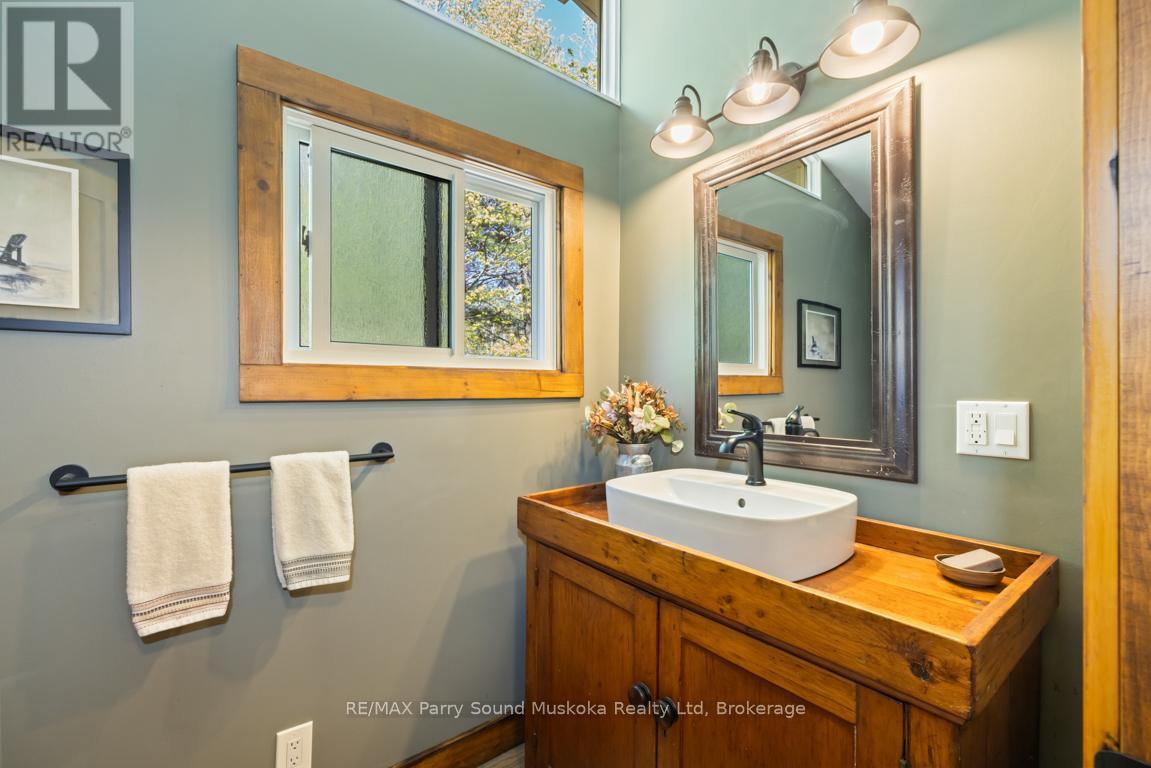 13 Peninsula Shores Road E, Mcdougall, Ontario  P2A 2W7 - Photo 19 - X13185328