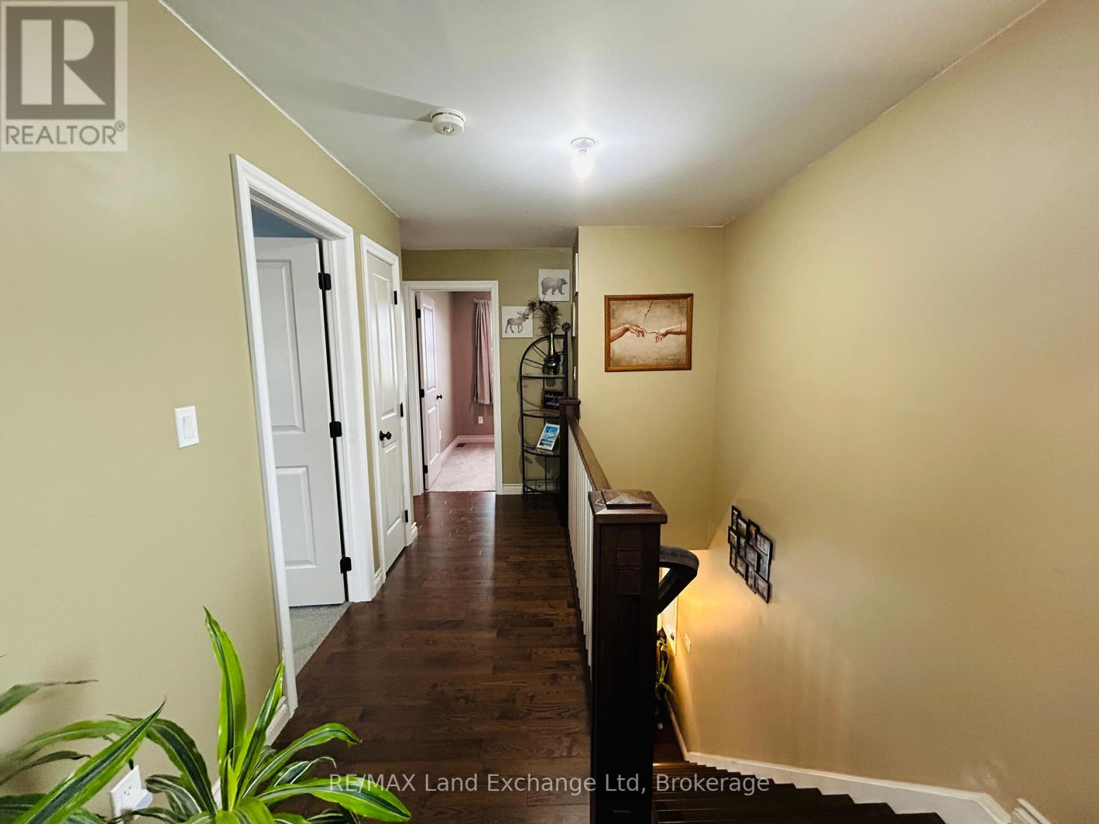 660 Gloria Street, North Huron, Ontario  N0G 2W0 - Photo 12 - X13185436