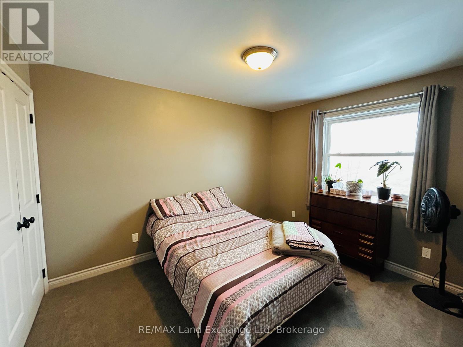 660 Gloria Street, North Huron, Ontario  N0G 2W0 - Photo 14 - X13185436