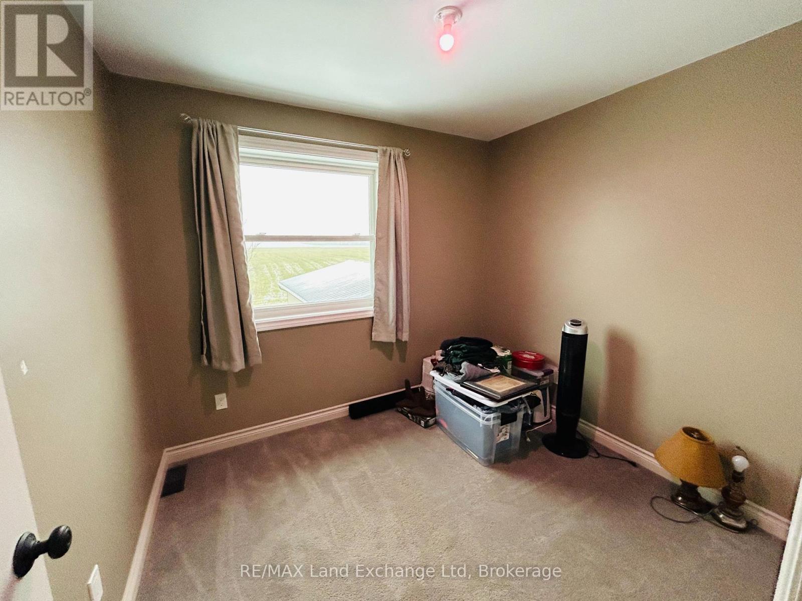 660 Gloria Street, North Huron, Ontario  N0G 2W0 - Photo 15 - X13185436