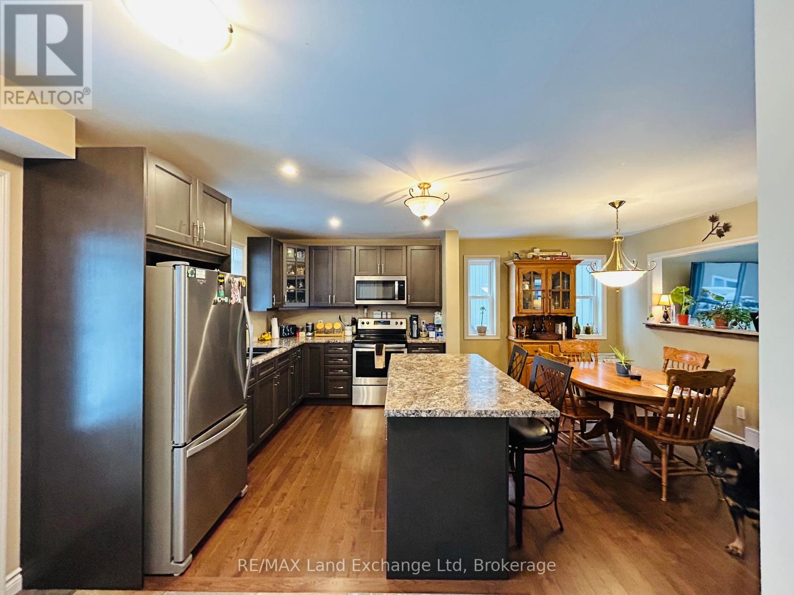 660 Gloria Street, North Huron, Ontario  N0G 2W0 - Photo 7 - X13185436