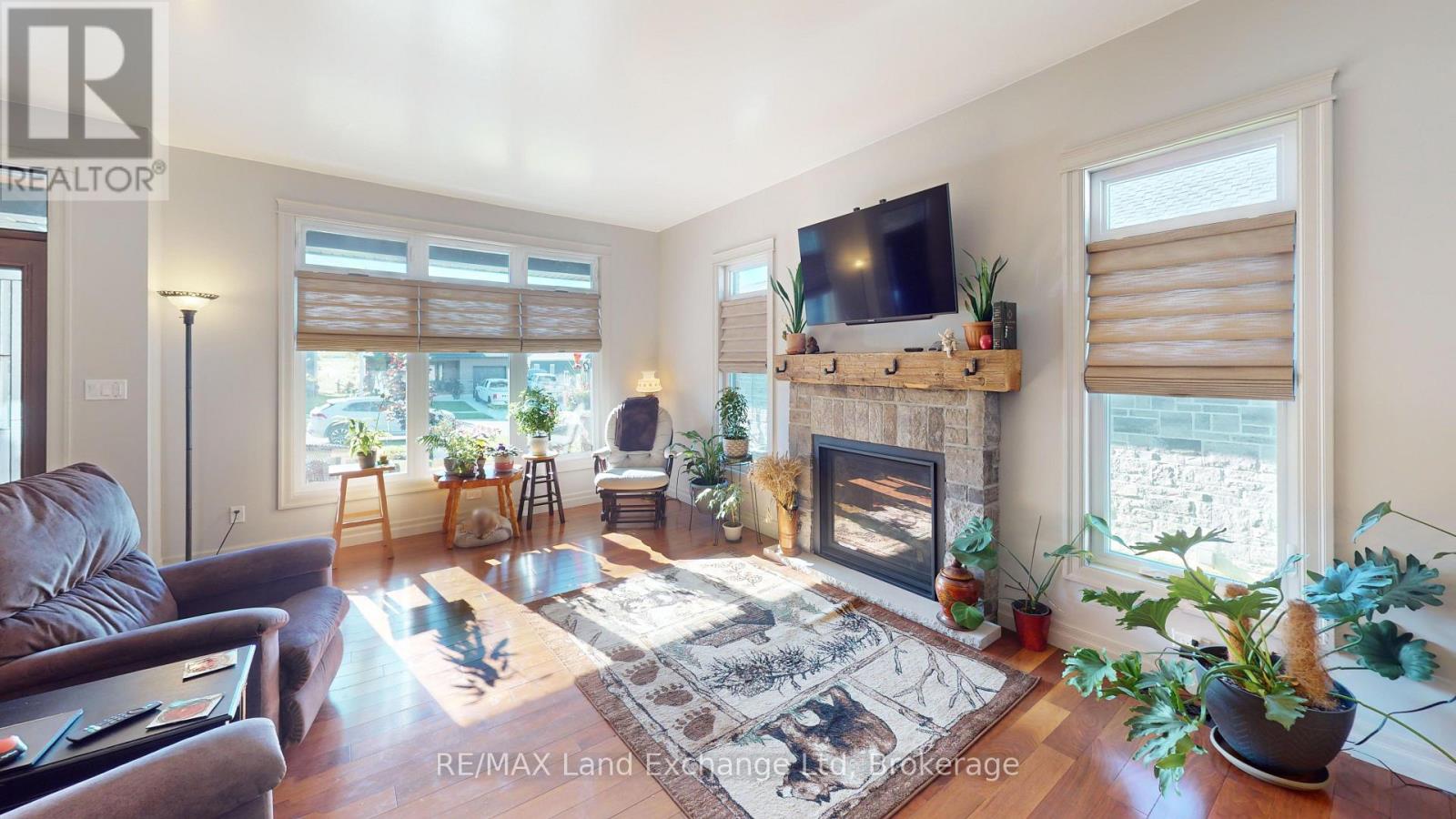 661 Gloria Street, North Huron, Ontario  N0M 1H0 - Photo 11 - X13185866