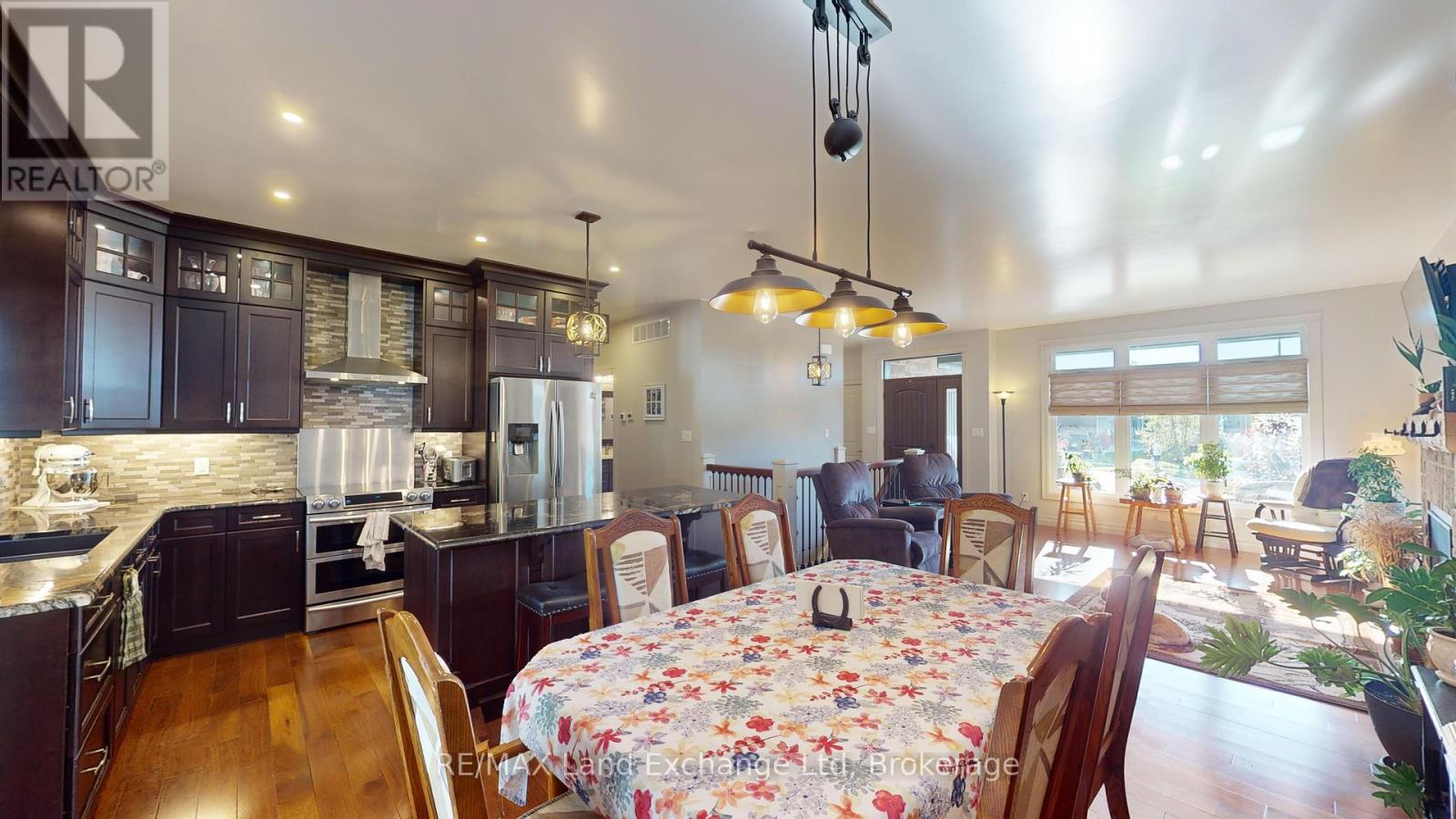 661 Gloria Street, North Huron, Ontario  N0M 1H0 - Photo 14 - X13185866