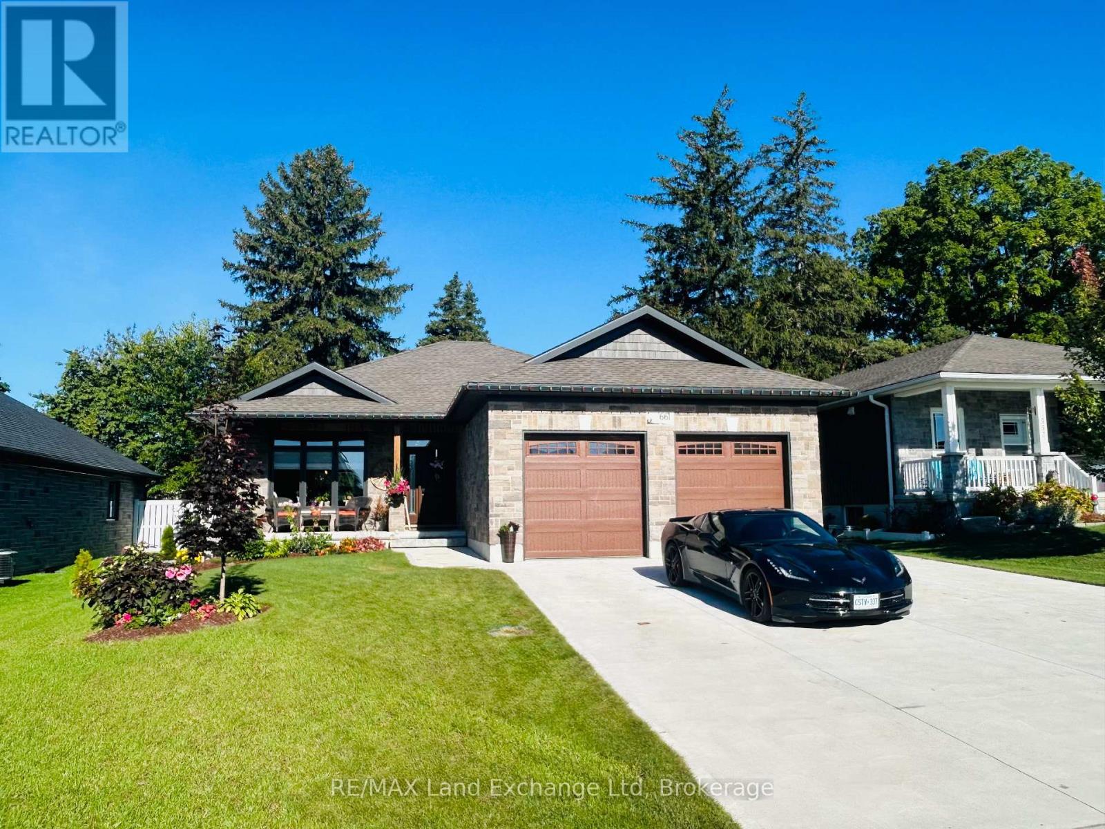 661 Gloria Street, North Huron, Ontario  N0M 1H0 - Photo 2 - X13185866