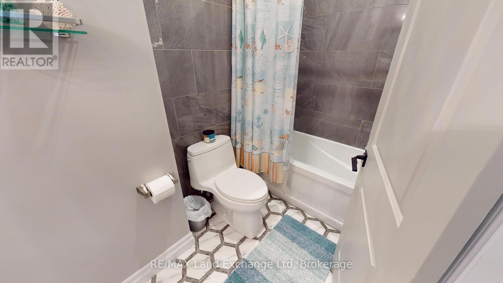 661 Gloria Street, North Huron, Ontario  N0M 1H0 - Photo 21 - X13185866