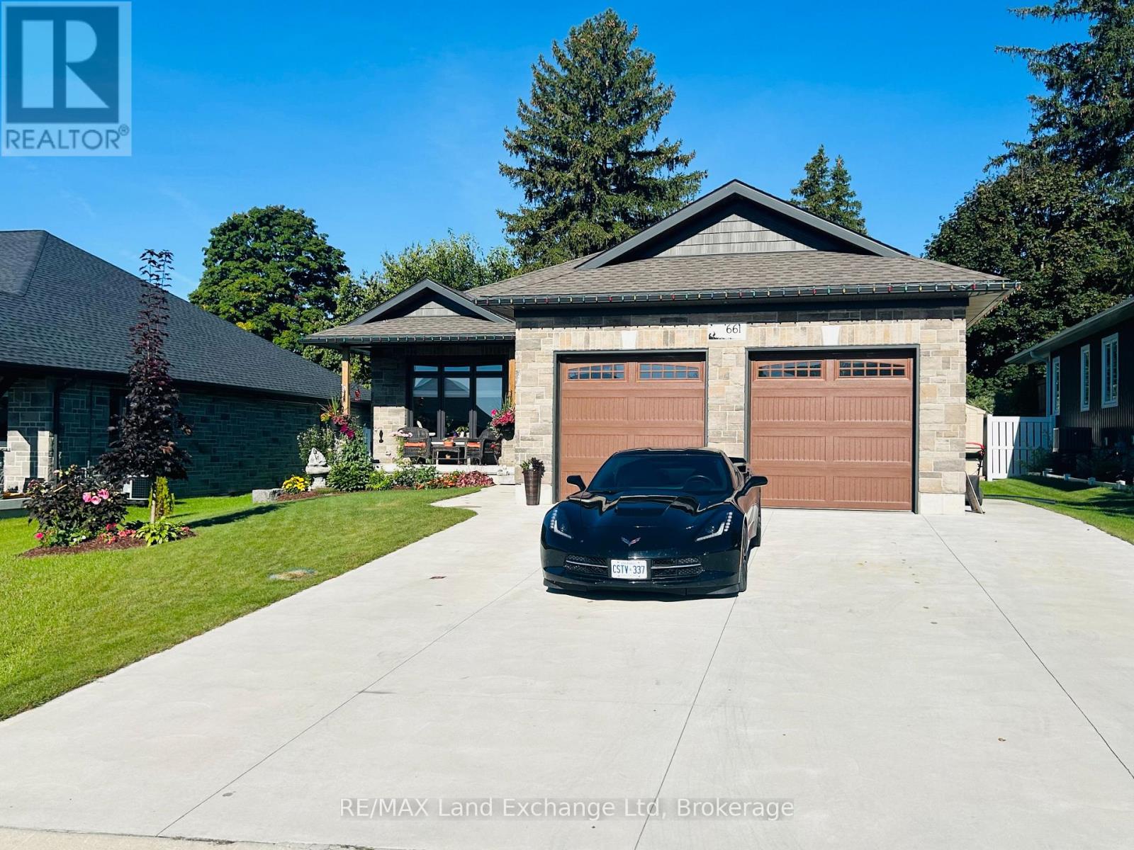661 Gloria Street, North Huron, Ontario  N0M 1H0 - Photo 3 - X13185866