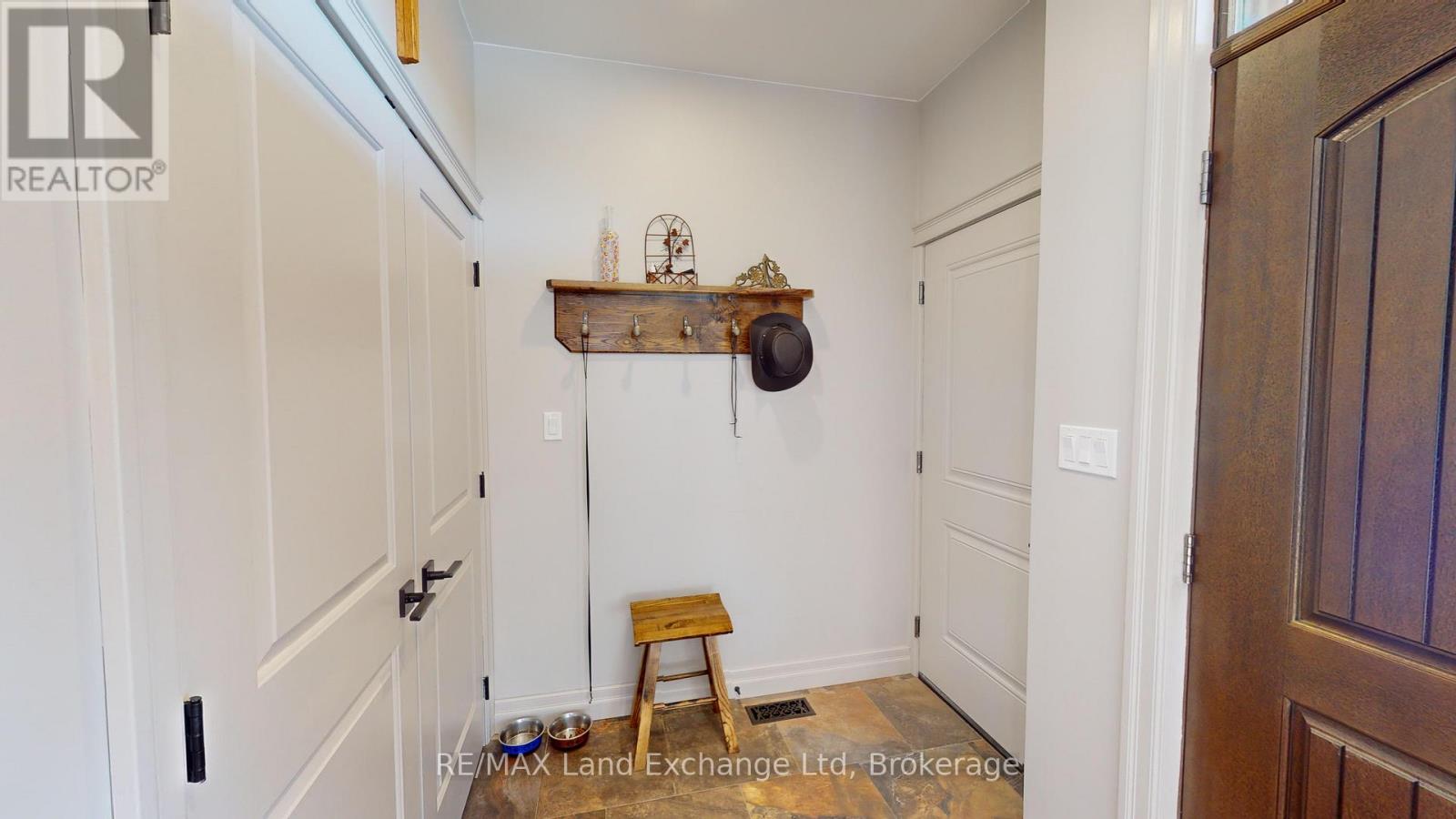 661 Gloria Street, North Huron, Ontario  N0M 1H0 - Photo 7 - X13185866