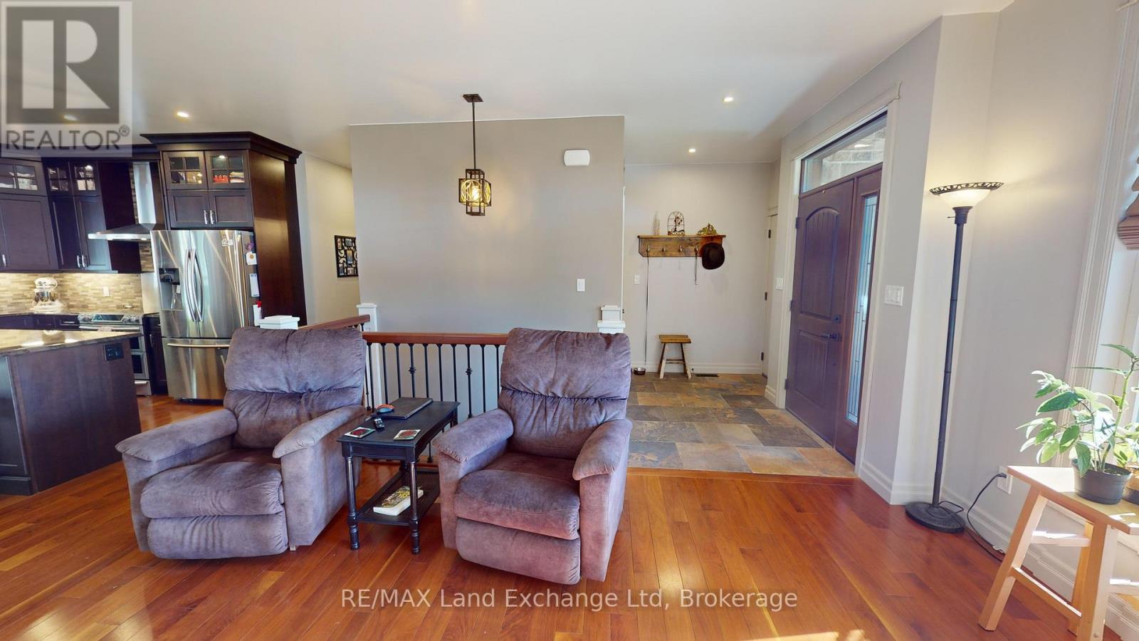 661 Gloria Street, North Huron, Ontario  N0M 1H0 - Photo 9 - X13185866