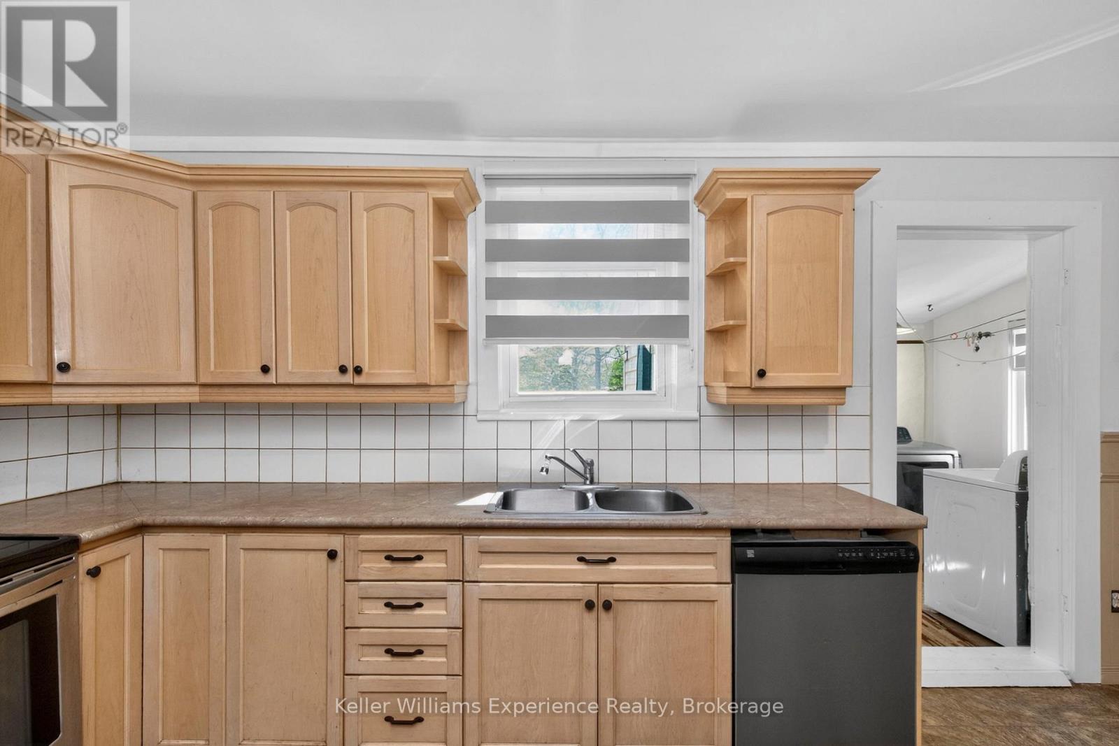 239 Oak Street, Clearview, Ontario  L0M 1S0 - Photo 16 - S13186762