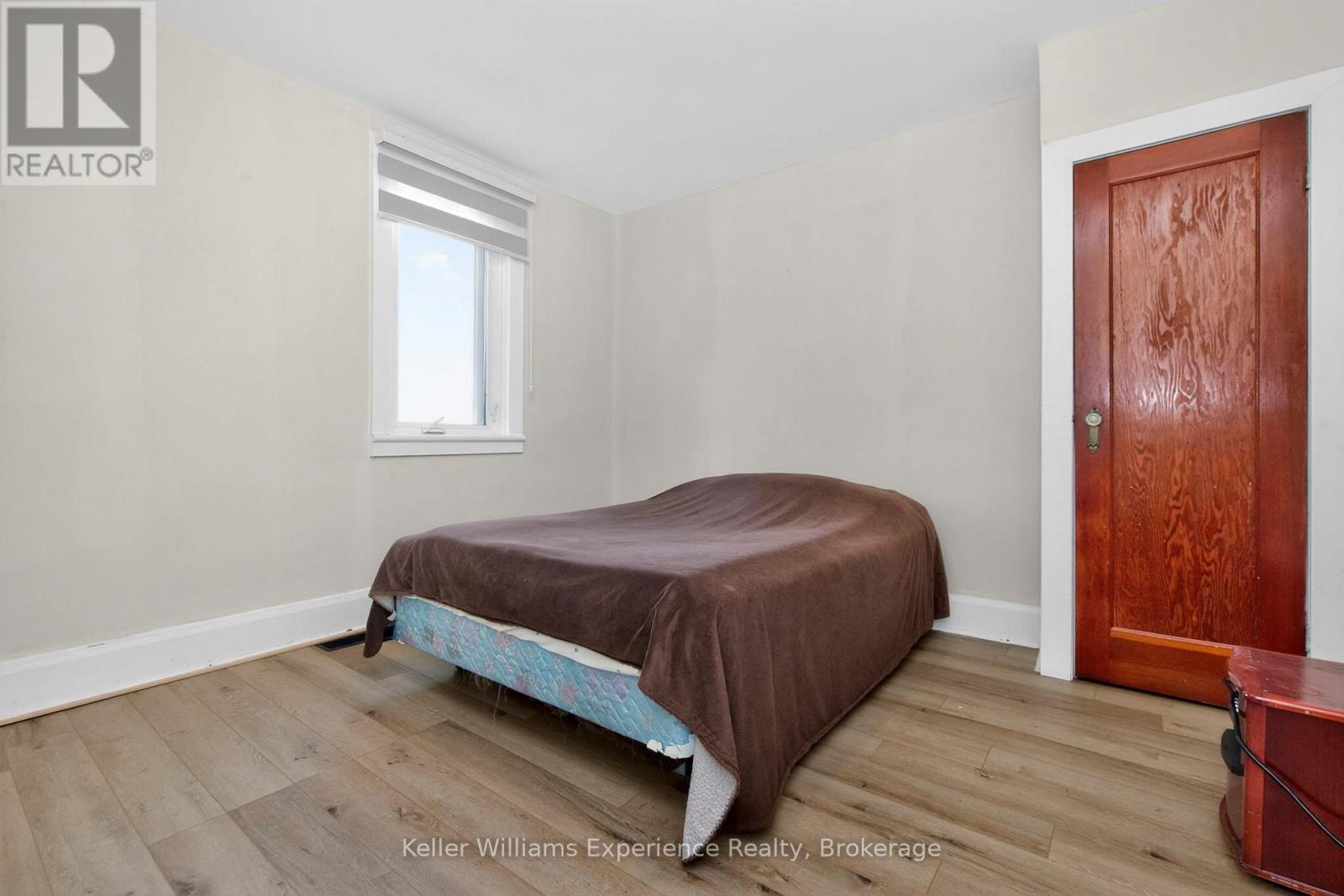 239 Oak Street, Clearview, Ontario  L0M 1S0 - Photo 19 - S13186762