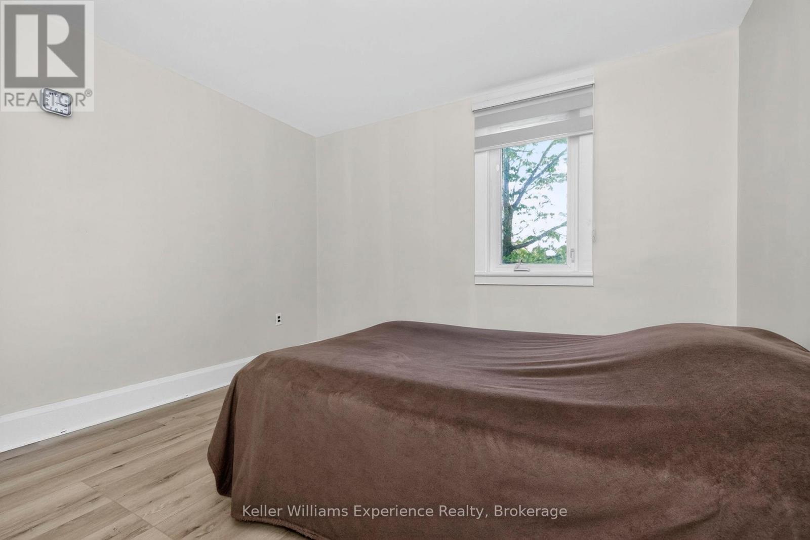 239 Oak Street, Clearview, Ontario  L0M 1S0 - Photo 20 - S13186762