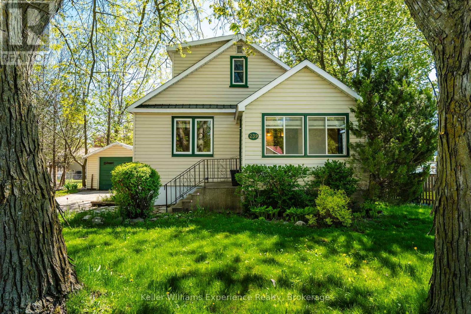 239 Oak Street, Clearview, Ontario  L0M 1S0 - Photo 3 - S13186762