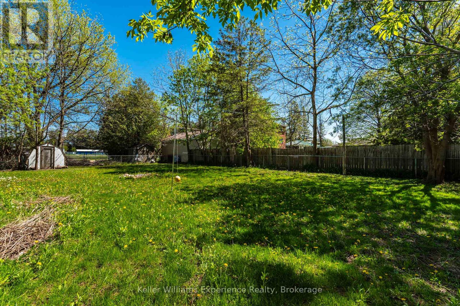 239 Oak Street, Clearview, Ontario  L0M 1S0 - Photo 41 - S13186762