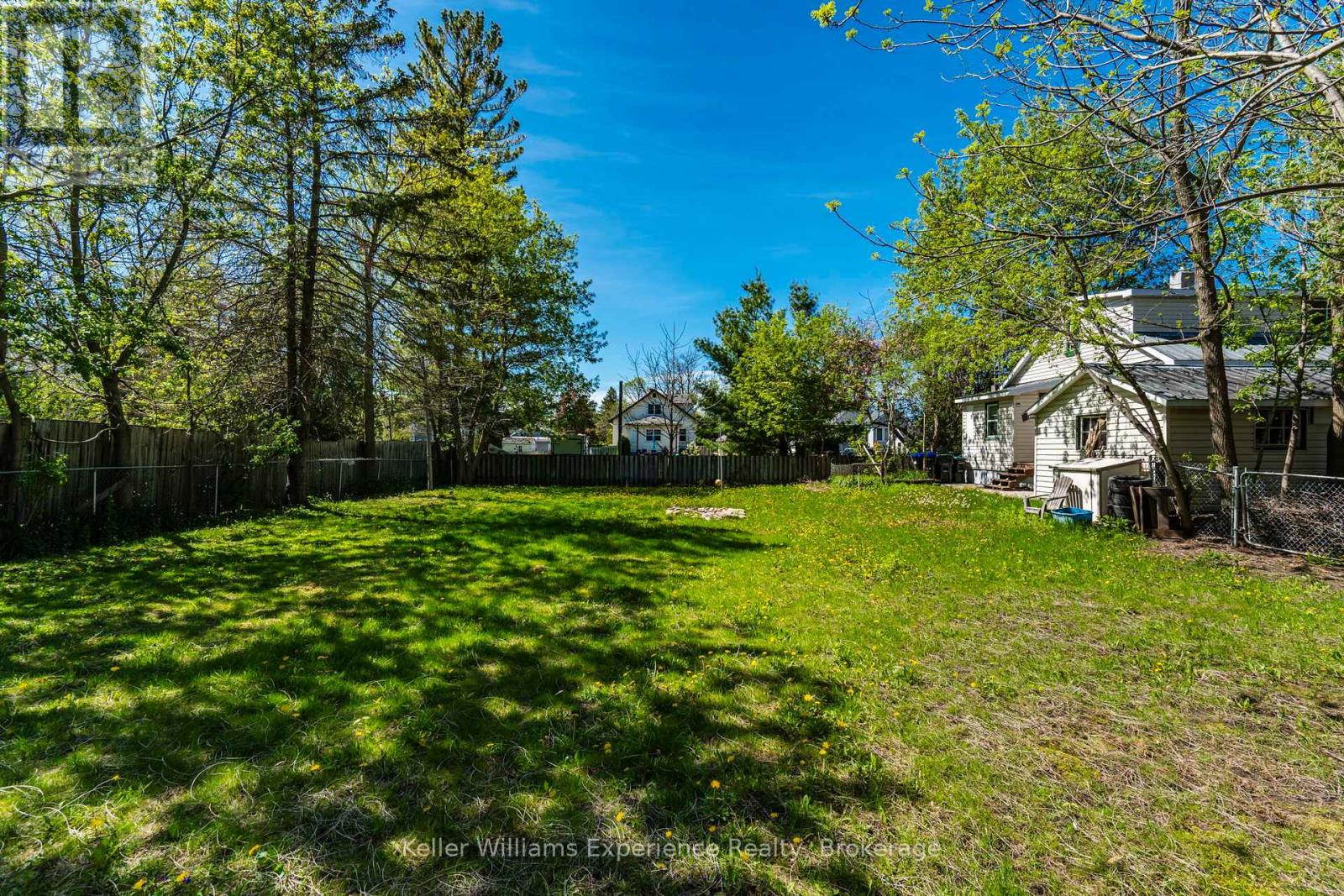 239 Oak Street, Clearview, Ontario  L0M 1S0 - Photo 42 - S13186762