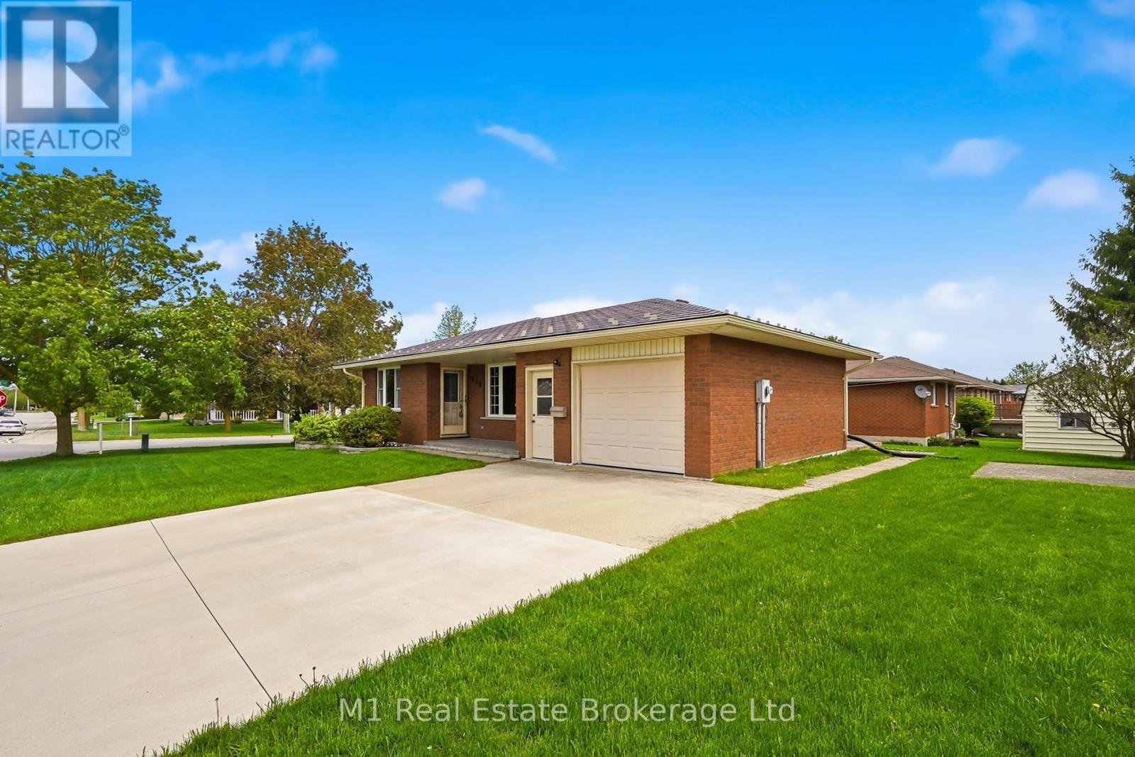 214 Church Street N, Wellington North, Ontario  N0G 2L2 - Photo 2 - X13186260