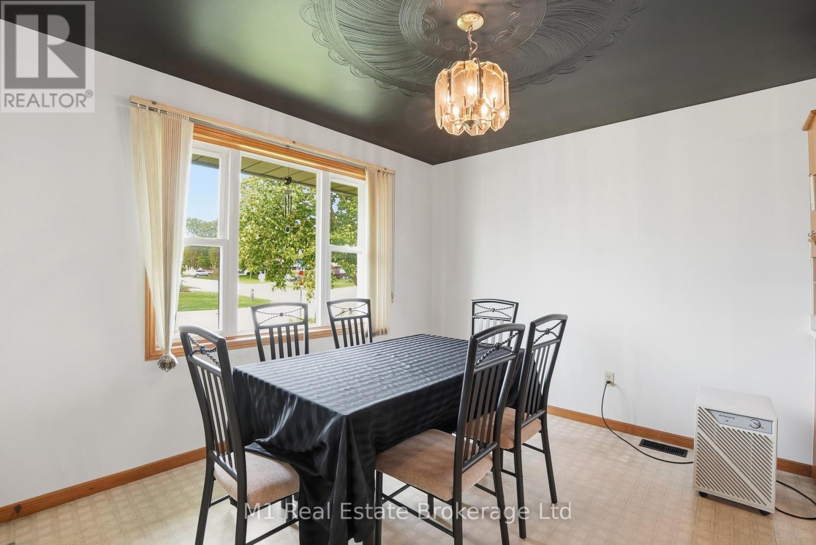 214 Church Street N, Wellington North, Ontario  N0G 2L2 - Photo 5 - X13186260