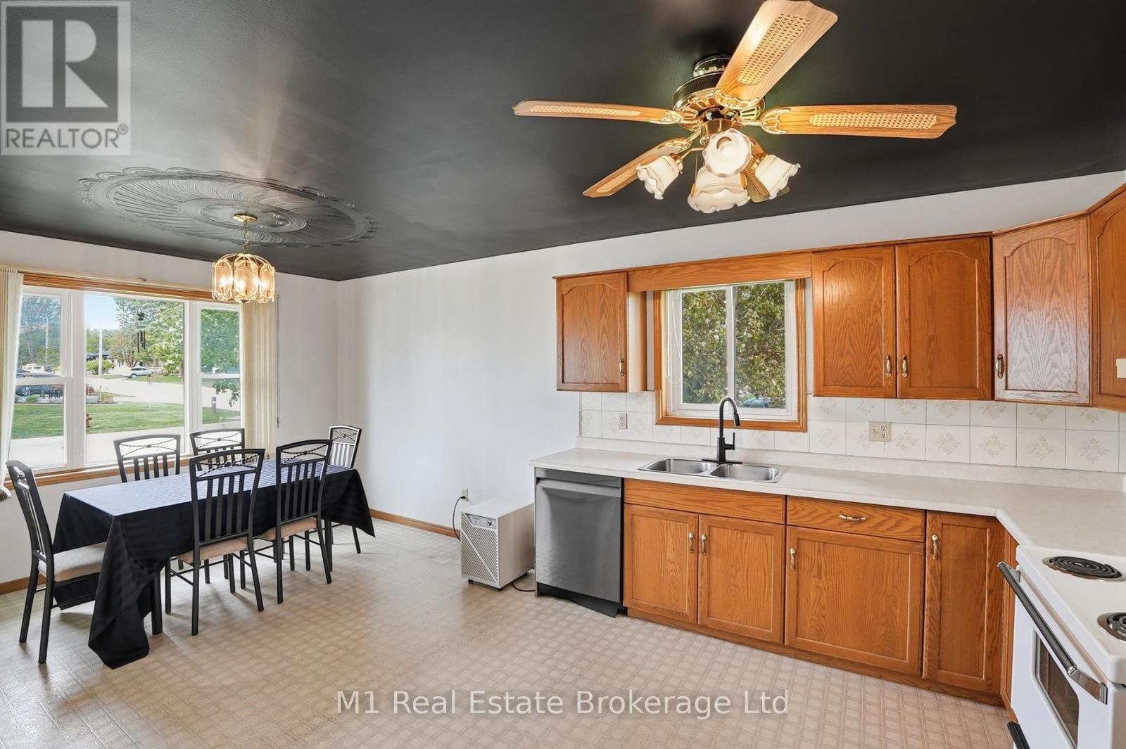 214 Church Street N, Wellington North, Ontario  N0G 2L2 - Photo 6 - X13186260