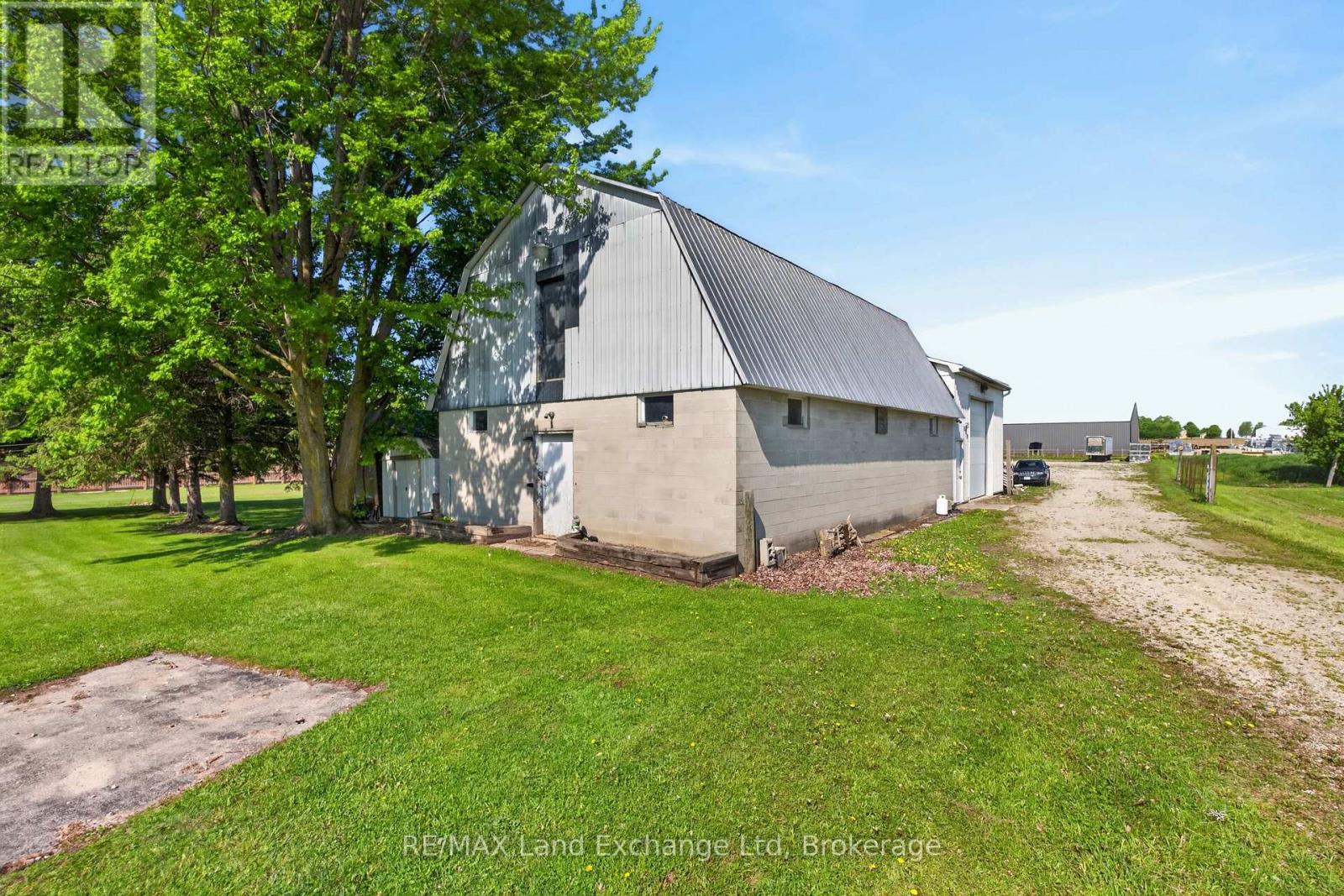 696 Josephine Street N, North Huron, Ontario  N0G 2W0 - Photo 9 - X13190210