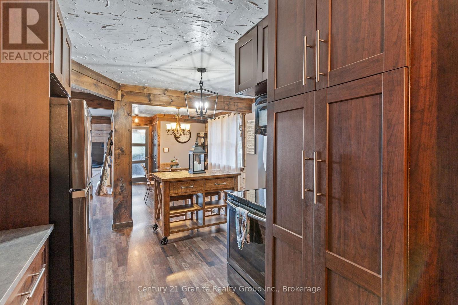 16 Newcastle Street, Minden Hills, Ontario  K0M 2K0 - Photo 17 - X13190258