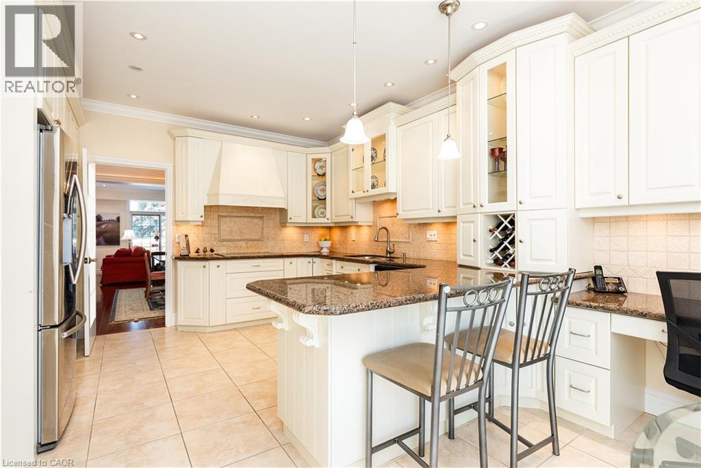 23 Chisholm Street, Oakville, Ontario  L6K 3W2 - Photo 6 - 40834065