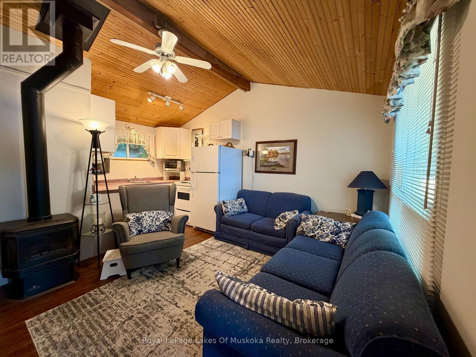 1082 Lakeshore Drive S, Bracebridge, Ontario  P1L 1X3 - Photo 5 - X13192206