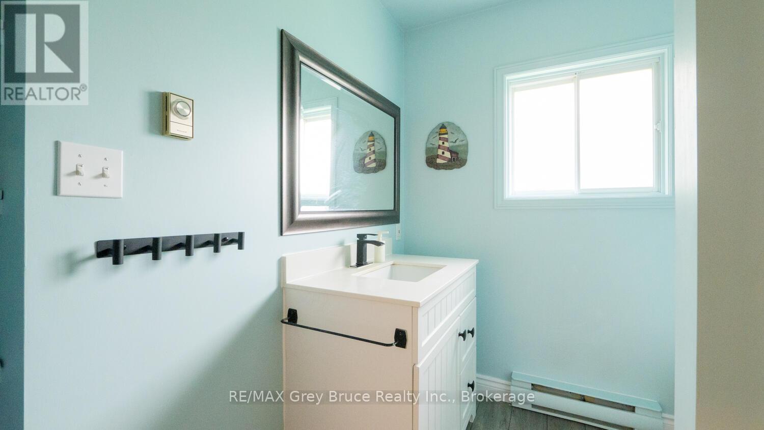 952 Dorcas Bay Road, Northern Bruce Peninsula, Ontario  N0H 2R0 - Photo 24 - X13192476