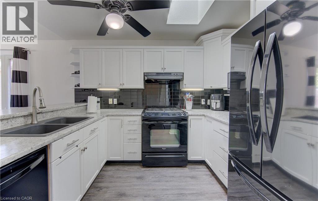 442 Sandbanks Crescent, Waterloo, Ontario  N2V 2J1 - Photo 6 - 40833182