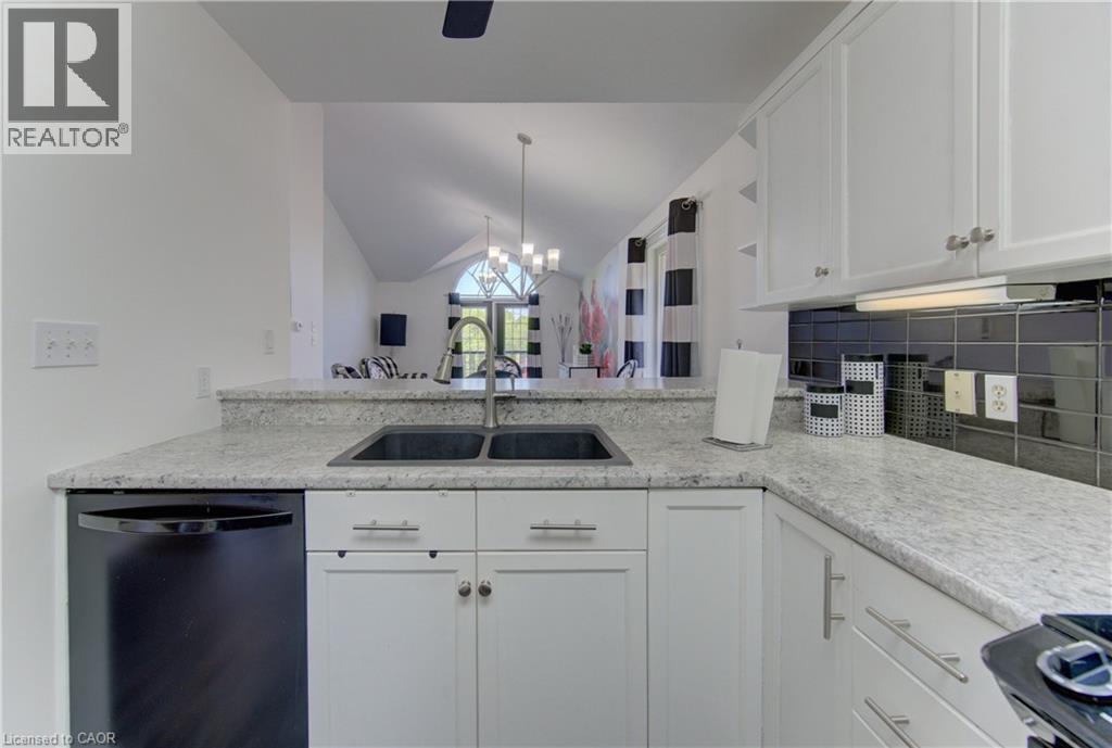442 Sandbanks Crescent, Waterloo, Ontario  N2V 2J1 - Photo 9 - 40833182