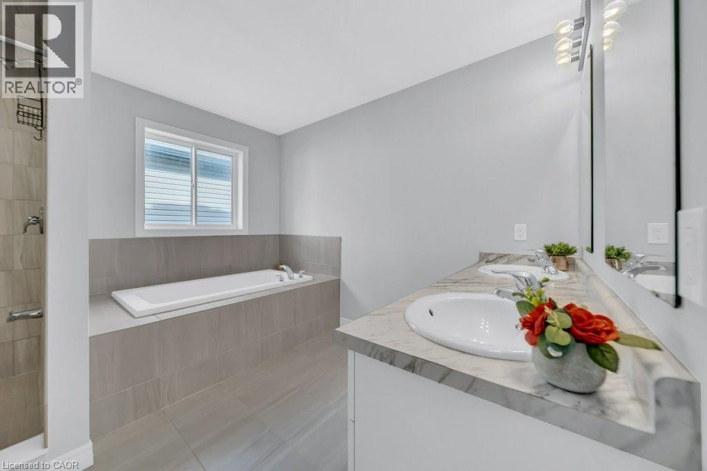 43 Sugar Trail, Kitchener, Ontario  N2R 0S5 - Photo 28 - 40832790