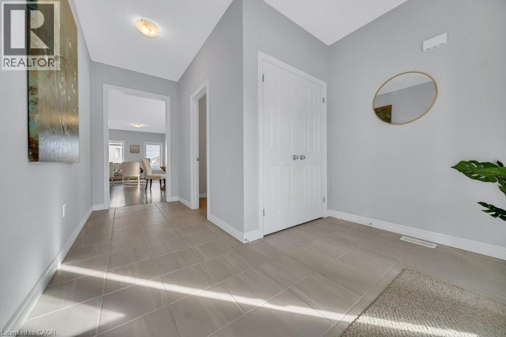 43 Sugar Trail, Kitchener, Ontario  N2R 0S5 - Photo 8 - 40832790