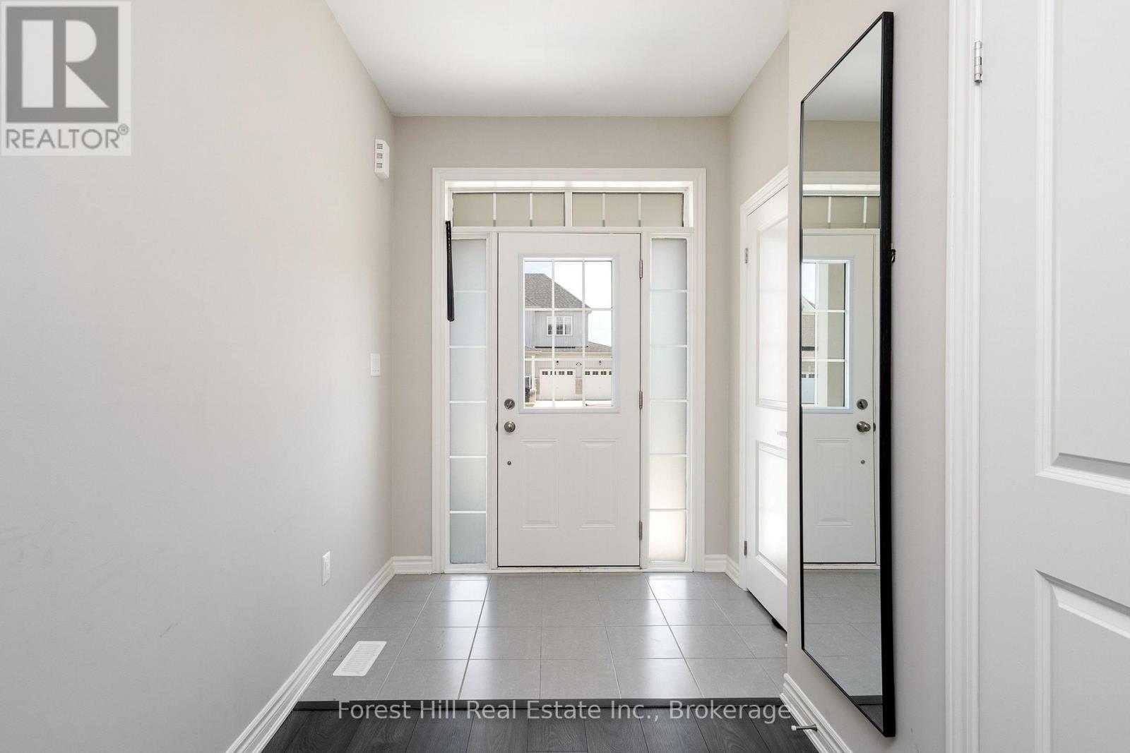 281 Springfield Crescent, Clearview, Ontario  L0M 1S0 - Photo 2 - S13196682