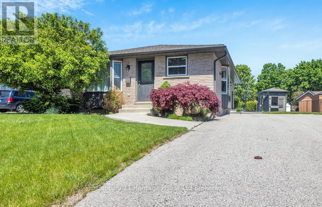55 Denrich Avenue, Tillsonburg, Ontario  N4G 4X6 - Photo 3 - X13200800