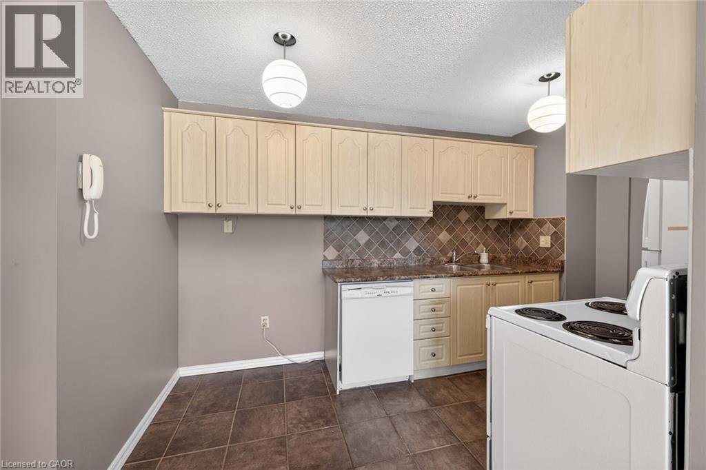 700 Dynes Road Unit# 101, Burlington, Ontario  L7N 3M2 - Photo 9 - 40834202