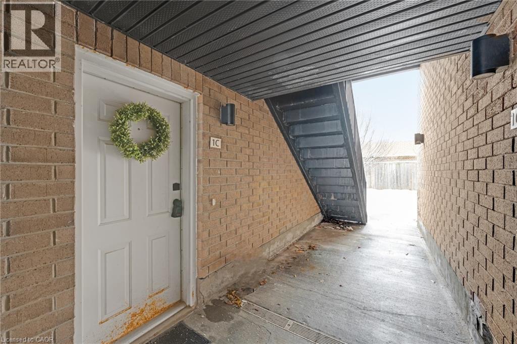 185 Windale Crescent Unit# 1c, Kitchener, Ontario  N2E 0G3 - Photo 3 - 40834252