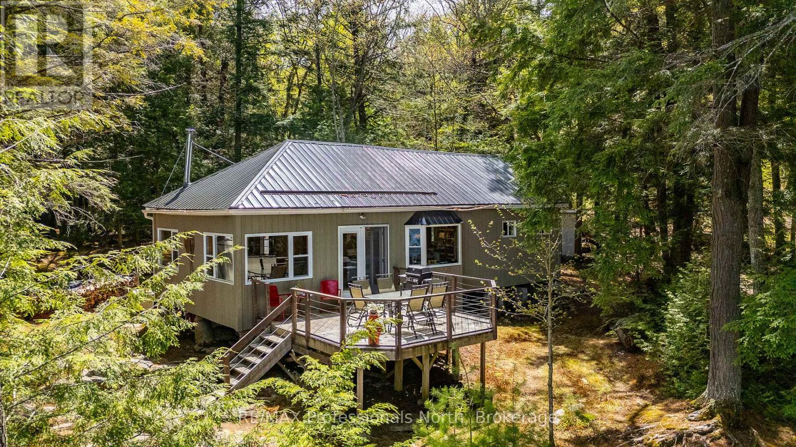 54261 Big Hawk East Shore, Algonquin Highlands, Ontario  K0M 1J1 - Photo 2 - X13205136