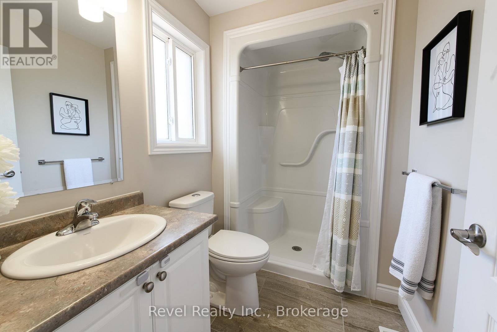 37 Marilyn Avenue N, Wasaga Beach, Ontario  L9Z 2Y5 - Photo 21 - S13205904