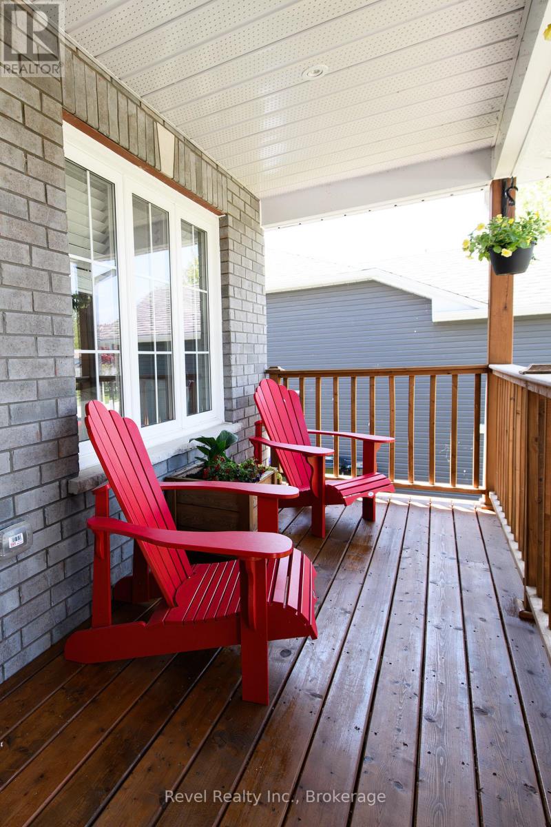 37 Marilyn Avenue N, Wasaga Beach, Ontario  L9Z 2Y5 - Photo 25 - S13205904