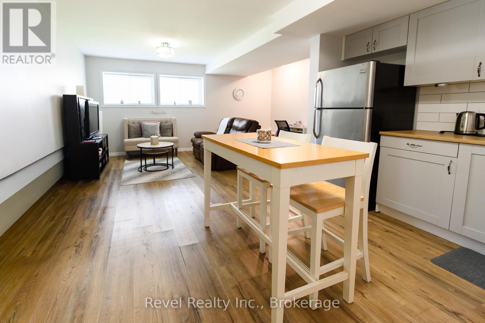 37 Marilyn Avenue N, Wasaga Beach, Ontario  L9Z 2Y5 - Photo 29 - S13205904