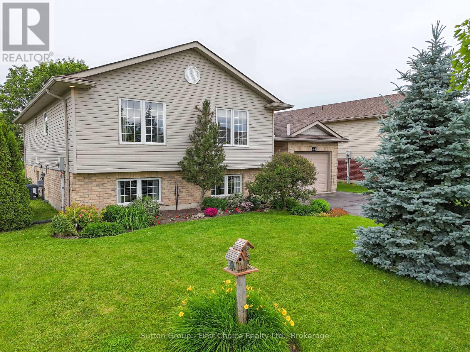 64 Park Lane, West Perth, Ontario  N0K 1N0 - Photo 2 - X13205996