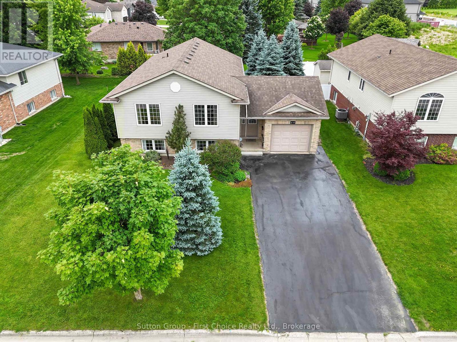 64 Park Lane, West Perth, Ontario  N0K 1N0 - Photo 3 - X13205996